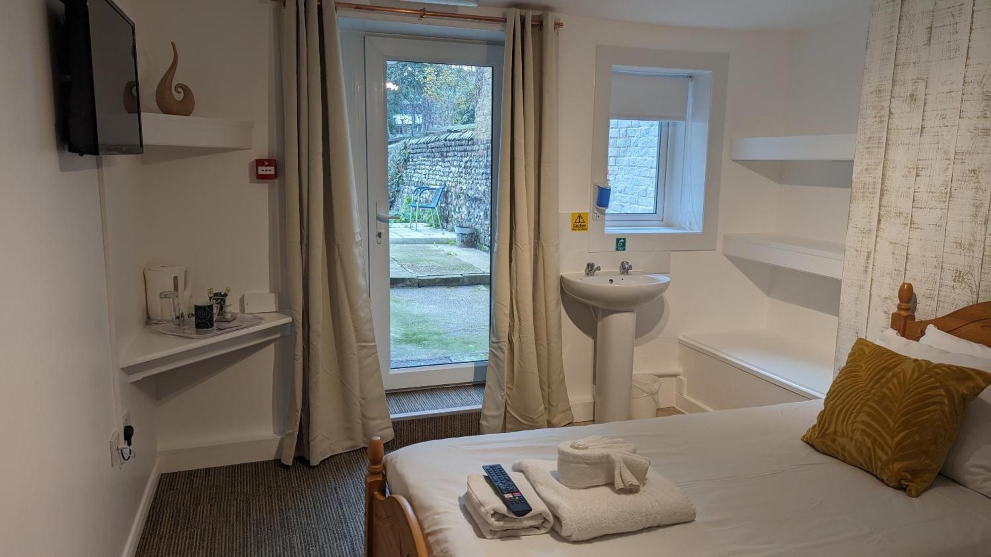 Dover Town Rooms - Short Lets & Serviced Accommodation - Dover Esterno foto
