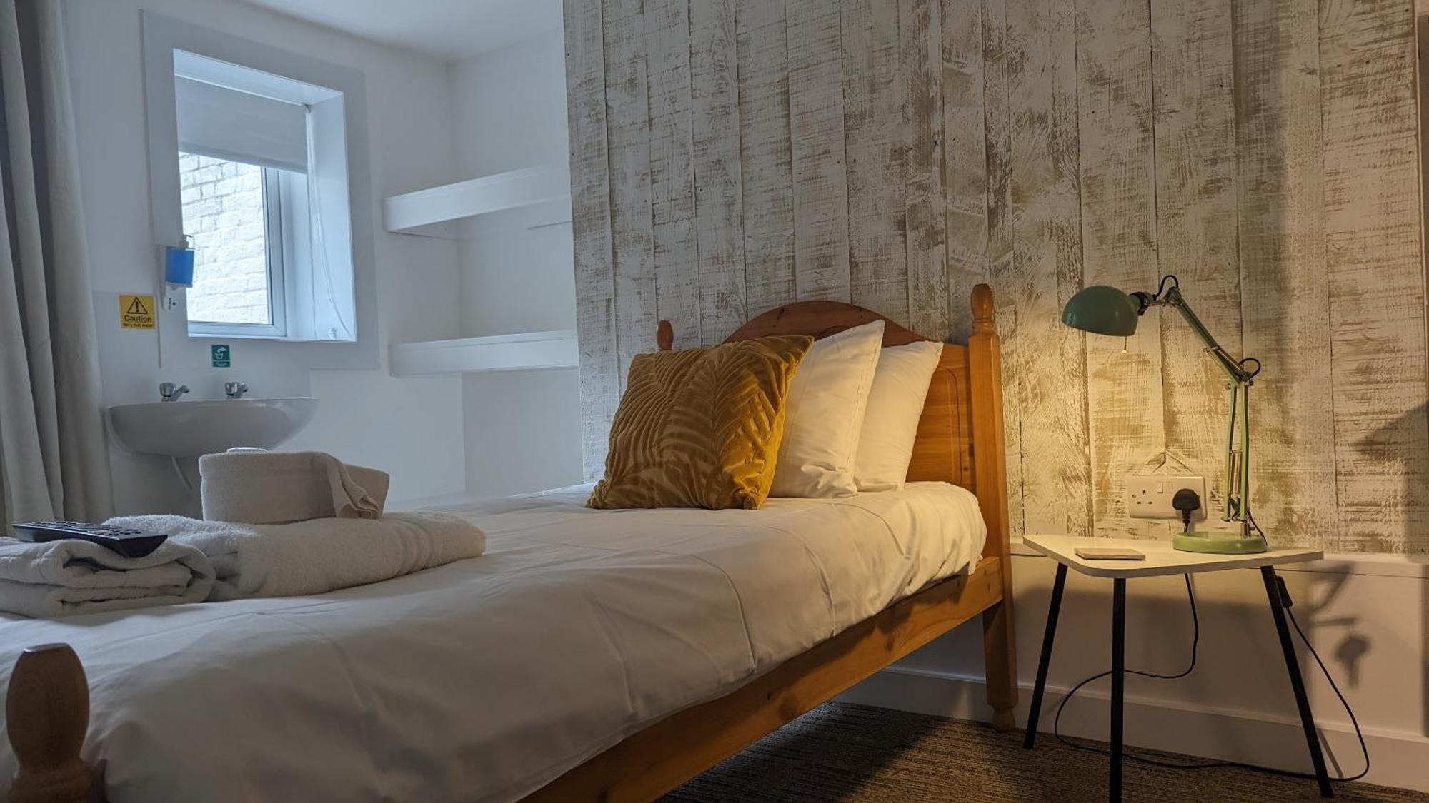 Dover Town Rooms - Short Lets & Serviced Accommodation - Dover Esterno foto